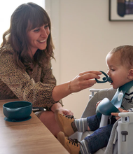 Load image into Gallery viewer, Babymoov First ISY 3-Piece Silicone Bowl, Spoon &amp; Bib Baby Weaning Set
